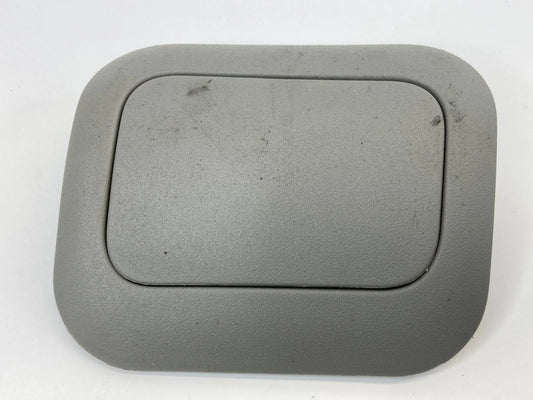 2004-2009 CADILLAC SRX RIGHT SIDE TAIL LIGHT TAILLIGHT SCREW COVER TRIM ASSY OEM