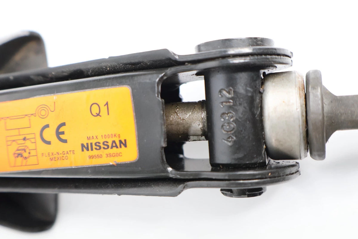 2013-2019 NISSAN SENTRA EMERGENCY SPARE TIRE SCISSOR JACK LUG WRENCH 99550-3SG0C