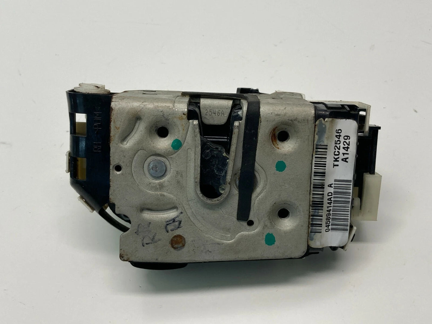 07-10 JEEP COMPASS 07-09 CALIBER REAR RIGHT SIDE DOOR LOCK LATCH 04589414AD OEM