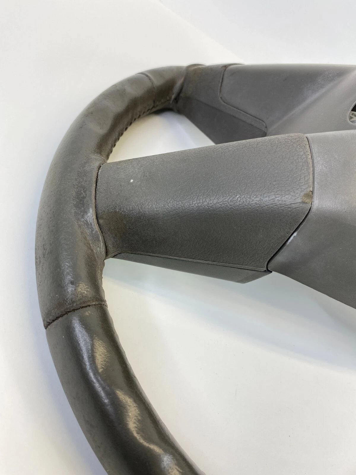 2005-2010 CHRYSLER 300 DODGE CHARGER STEERING WHEEL W/ CRUISE CONTROL 1FP031J8AB