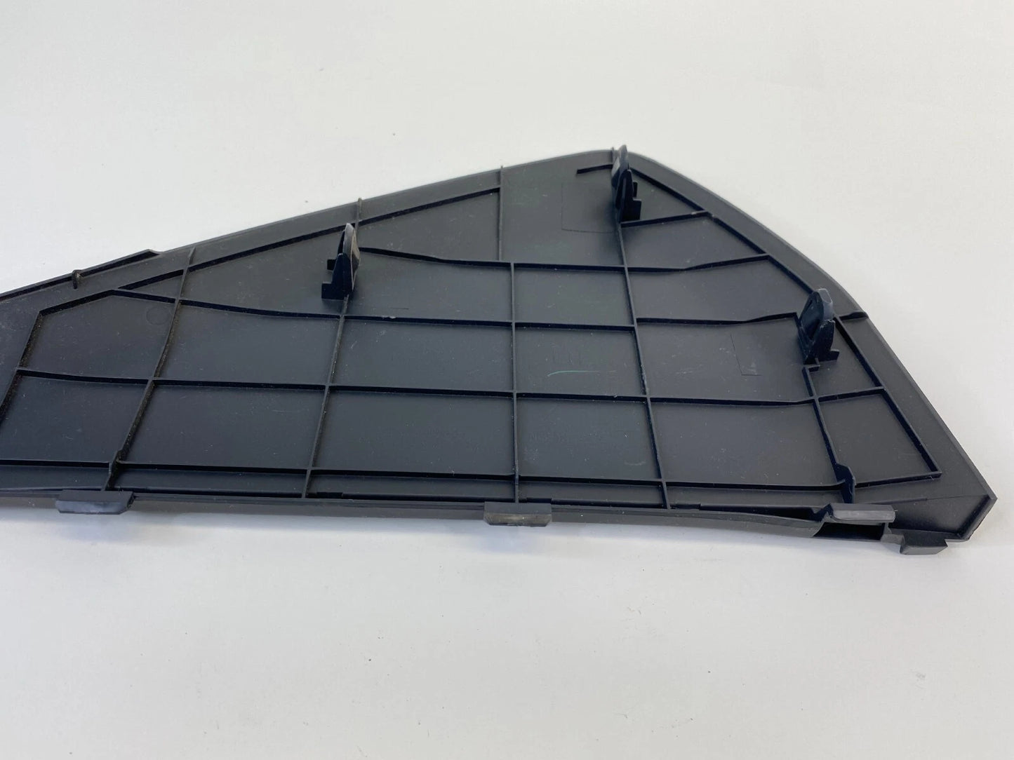2008-2013 NISSAN ROGUE LEFT DASH INSTRUMENT PANEL END CAP COVER P10961A76000 OEM