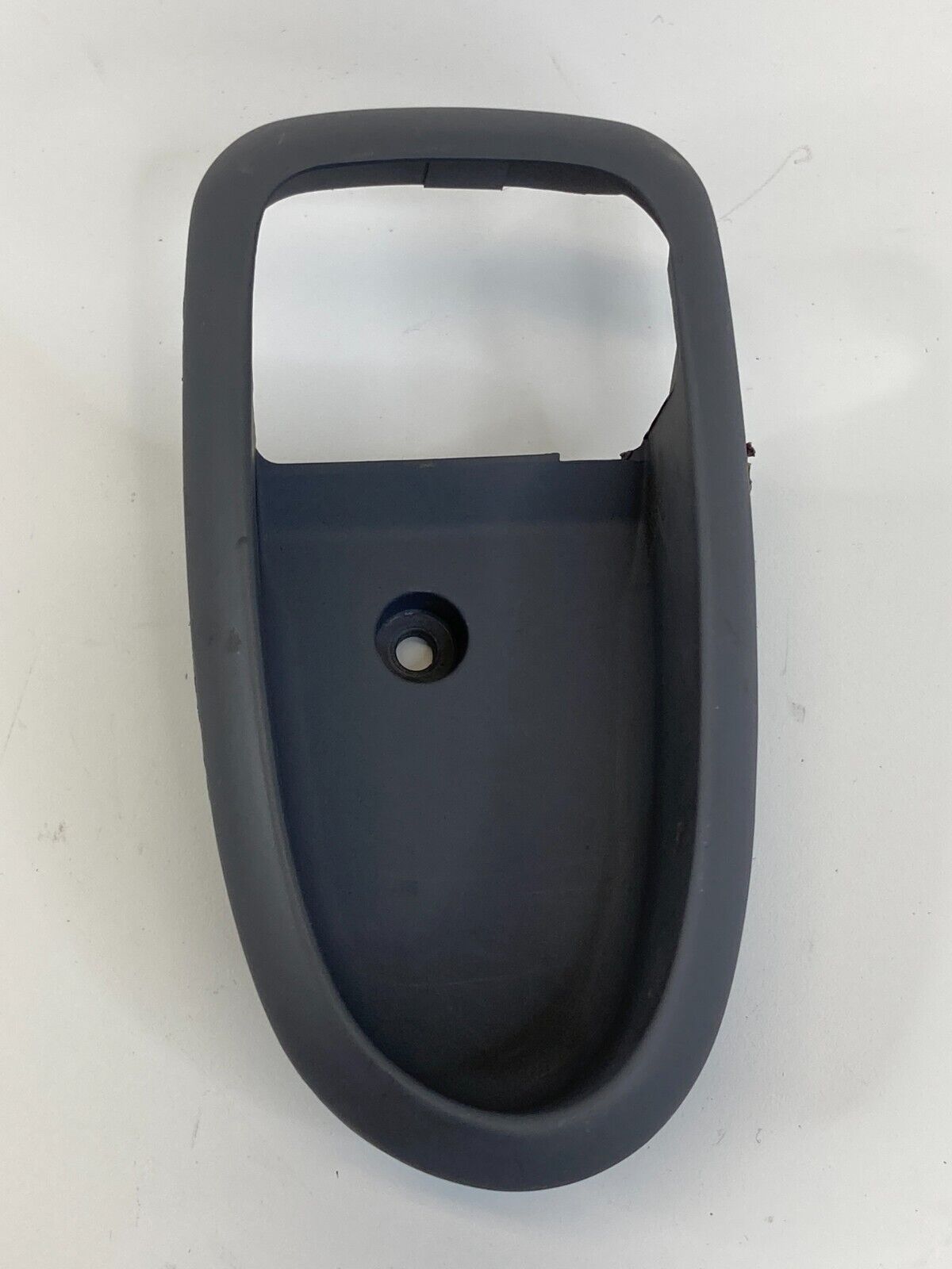 01-06 Hyundai Elantra Rear Right Passenger Door Handle Bezel Cover 83621-2D000