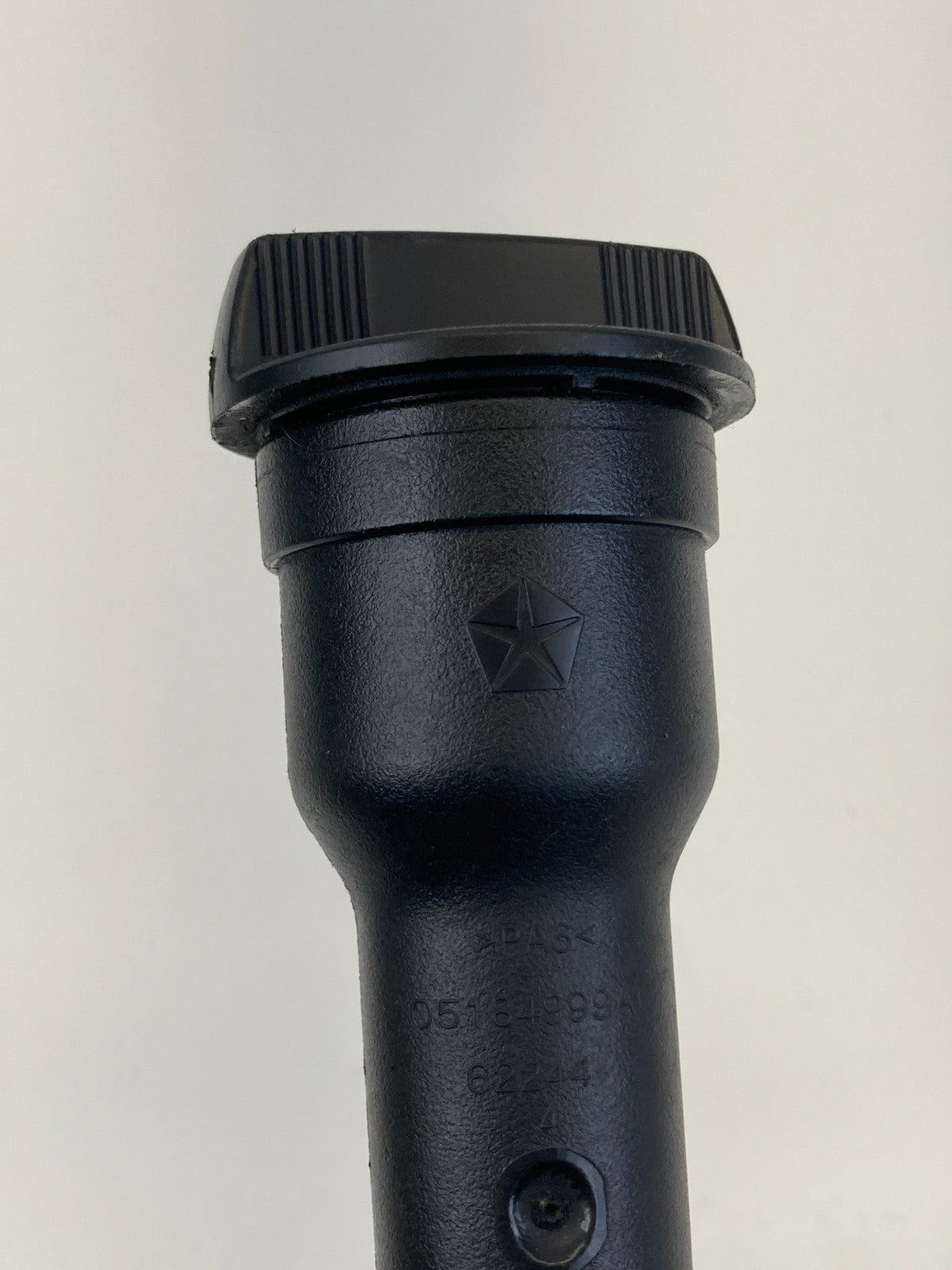 2013-2016 Chrysler Town & Country Engine Oil Filler Fluid Cover Cap SAE 5W-20