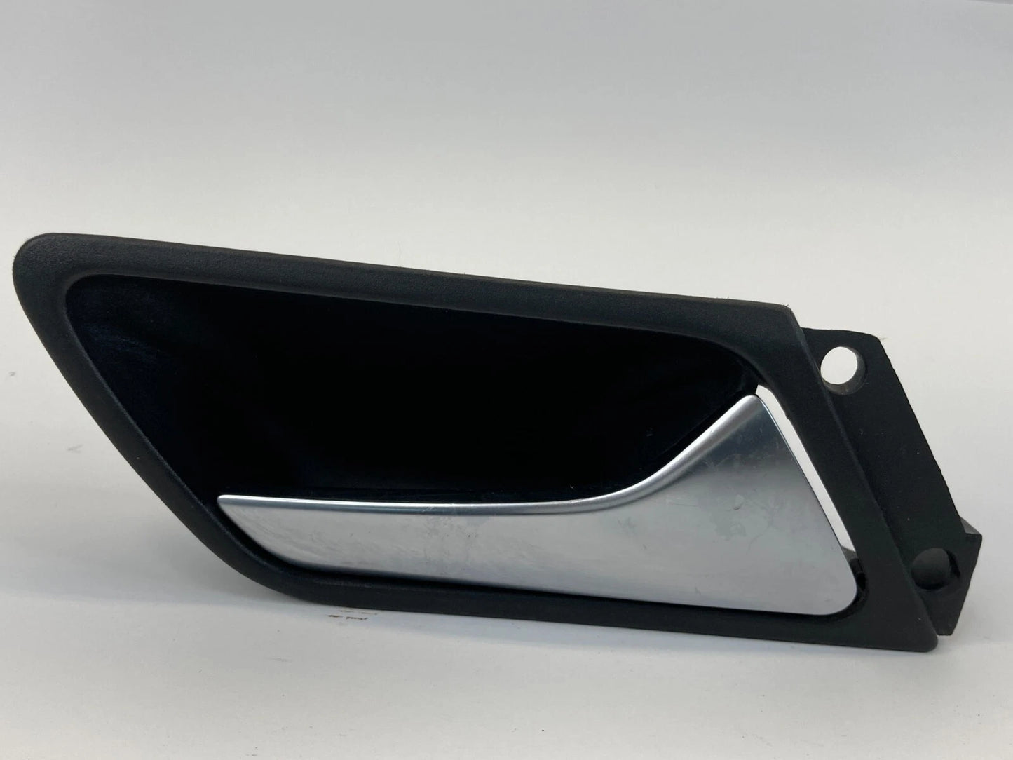 2011-2018 VOLKSWAGEN JETTA SEDAN REAR RIGHT SIDE INNER DOOR HANDLE 5C6-839-114