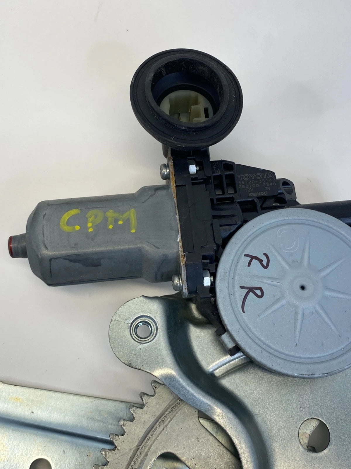 07-11 TOYOTA YARIS HATCHBACK REAR RIGHT DOOR POWER WINDOW MOTOR W /REGULATOR OEM