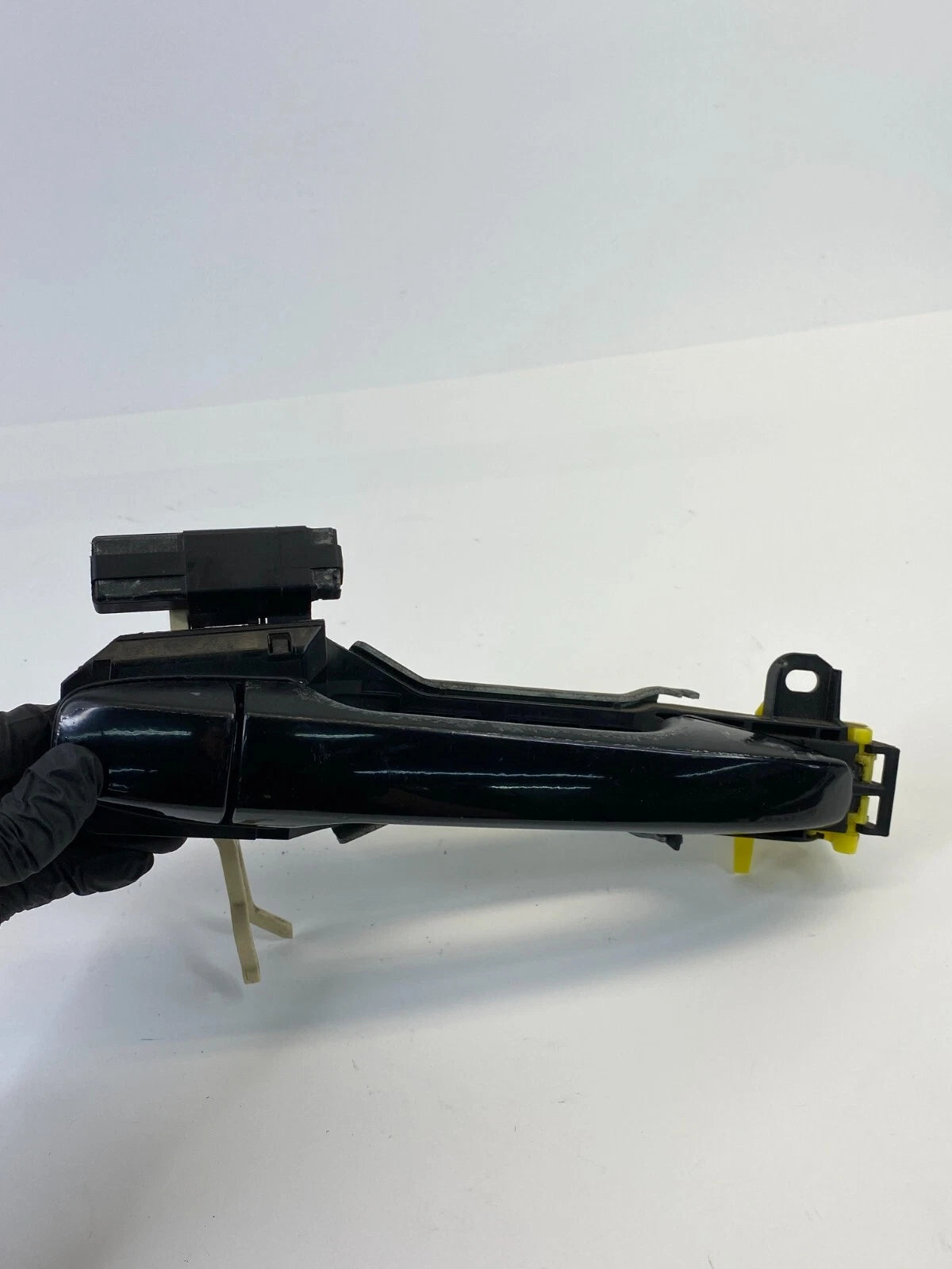 2010-2015 TOYOTA PRIUS REAR RIGHT SIDE EXTERIOR OUTER DOOR HANDLE ASSEMBLY OEM