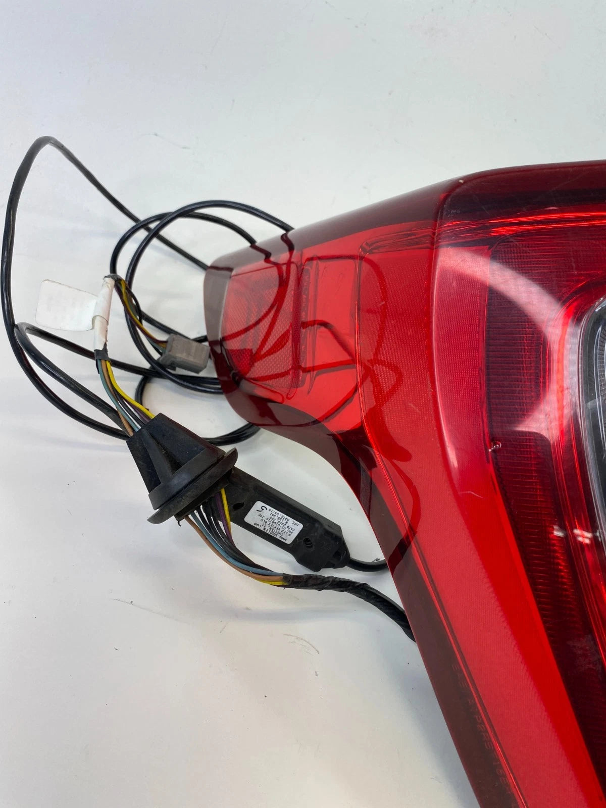2016-2019 FORD INTERCEPTOR UTILITY REAR LEFT SIDE TAILLIGHT TAIL LAMP OEM