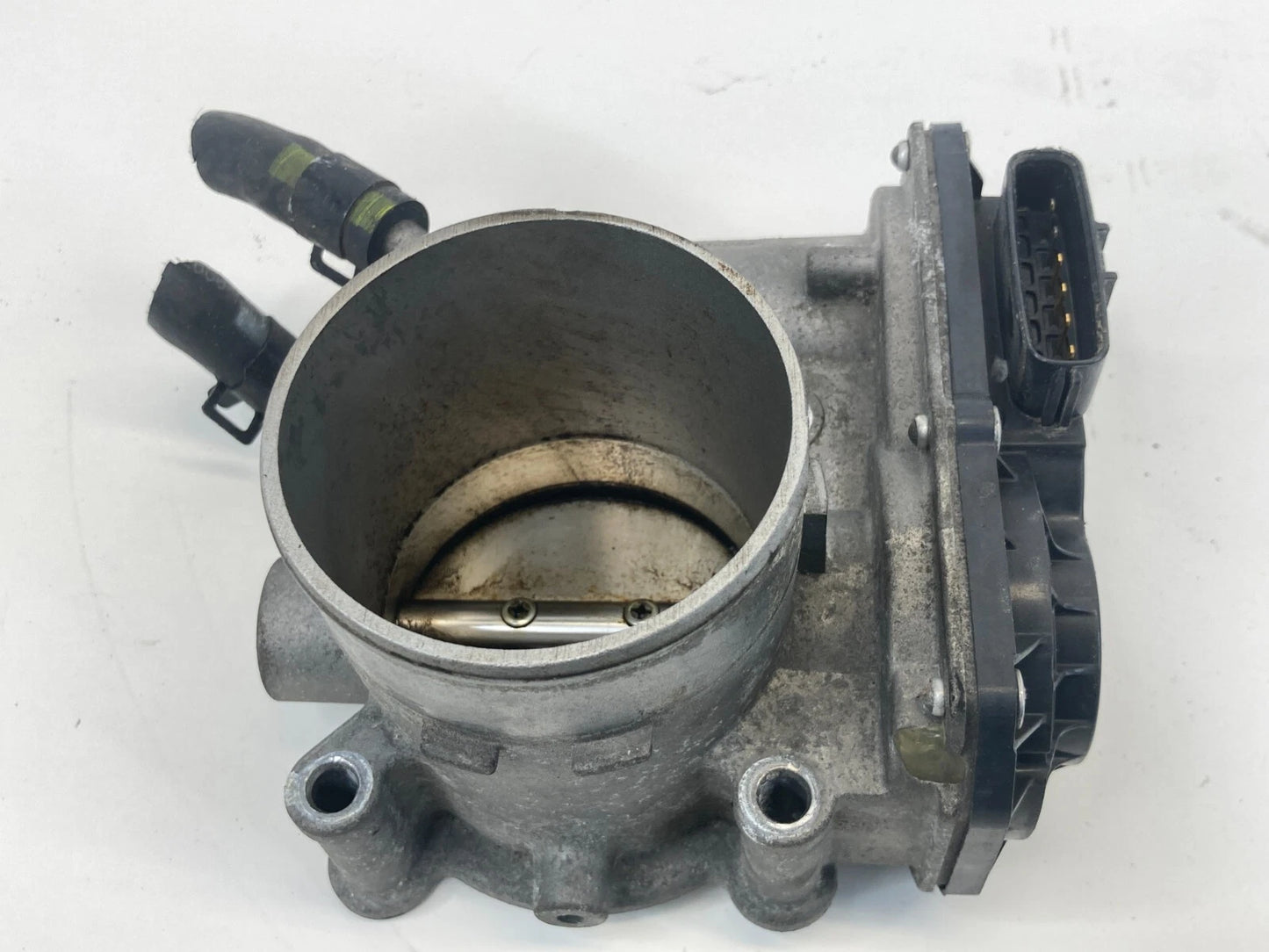 2013 HYUNDAI ELANTRA GT 1.8L THROTTLE BODY VALVE ASSEMBLY 35100-2E400 OEM