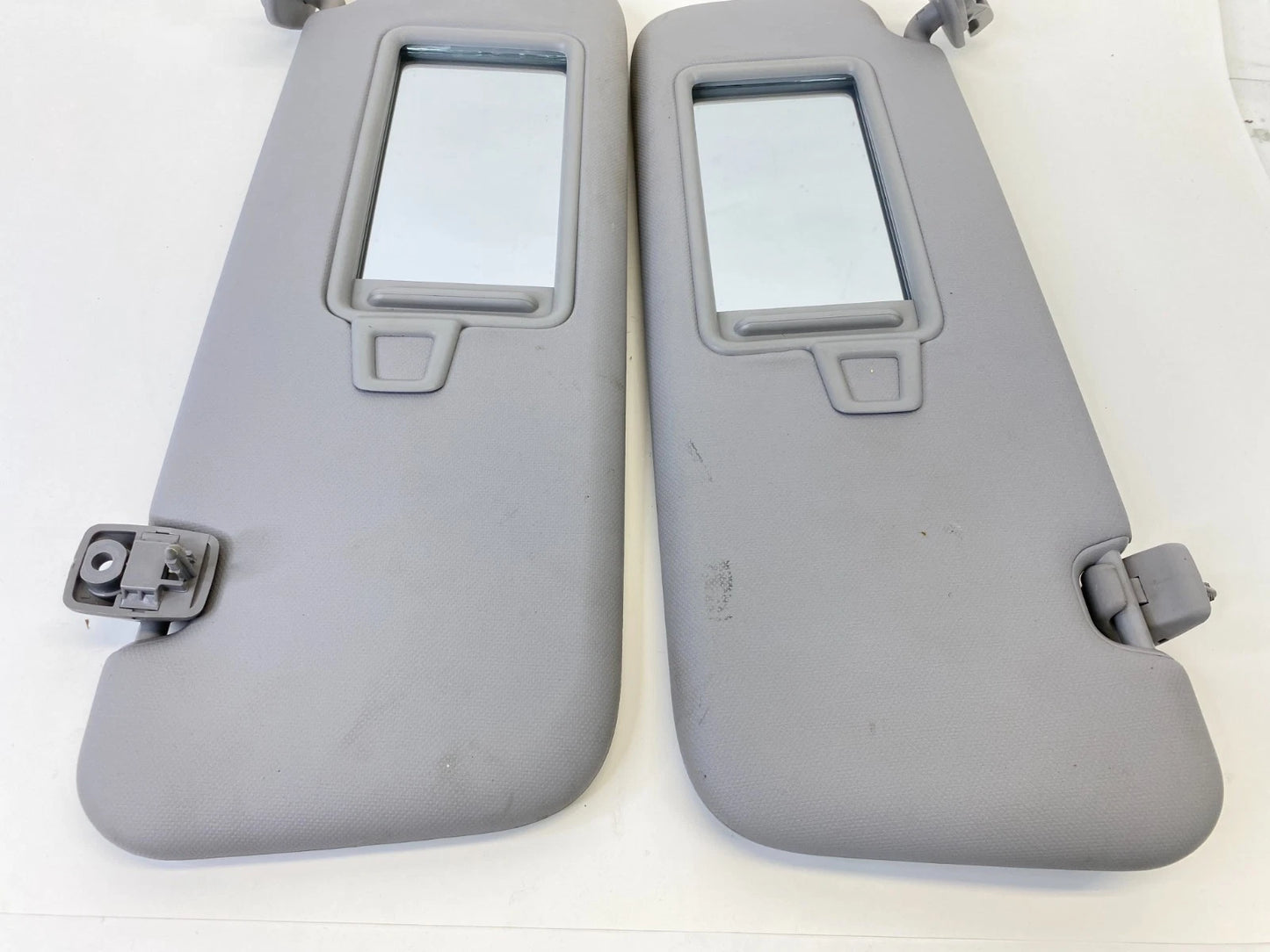 2017-2019 HYUNDAI ELANTRA SEDAN SUNVISOR SUN VISOR SHADE SET PAIR OEM