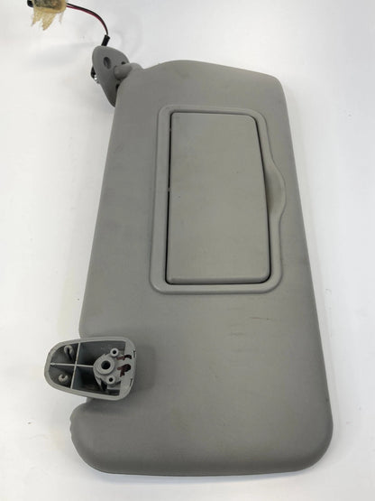 2004-2009 CADILLAC SRX RIGHT PASSENGER SIDE SUNVISOR SUN VISOR SHADE W/ MIRROR