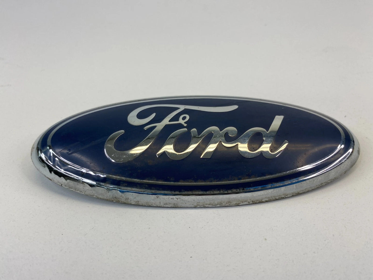 2005-2007 FORD FREESTYLE REAR TRUNK GATE EMBLEM LOGO SYMBOL BADGE 5F93-74425A52
