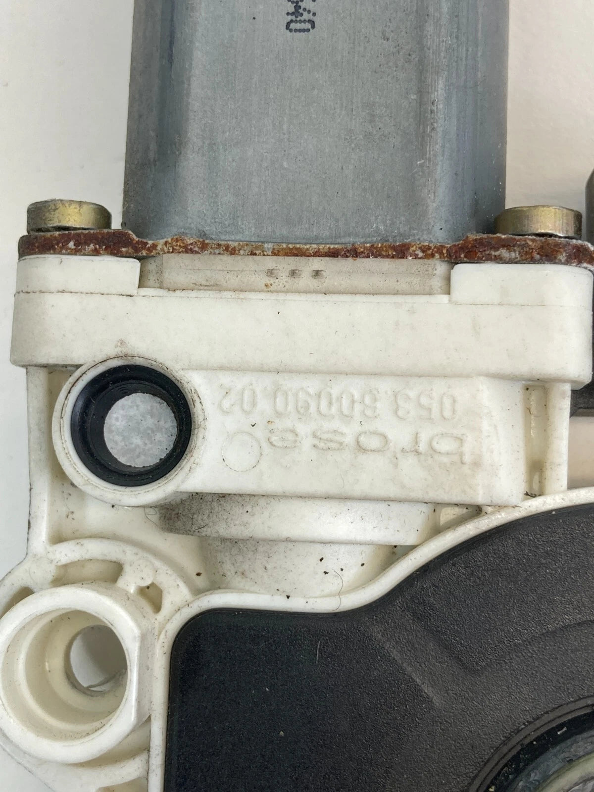 2003-2009 MERCEDES-BENZ E320 REAR LEFT DOOR POWER WINDOW MOTOR A2118202342 OEM