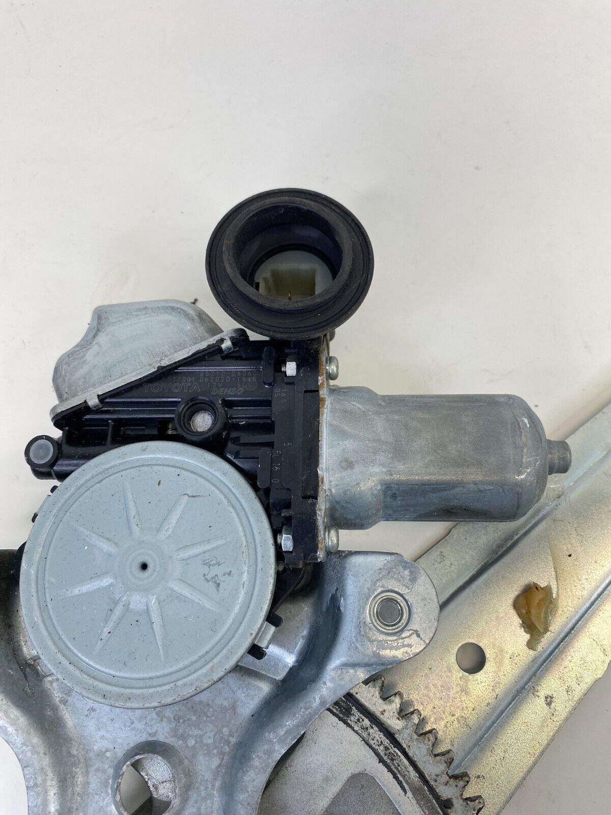 07-11 Toyota Camry Rear Left Power Window Regulator w/ Motor 85710-06060 OEM