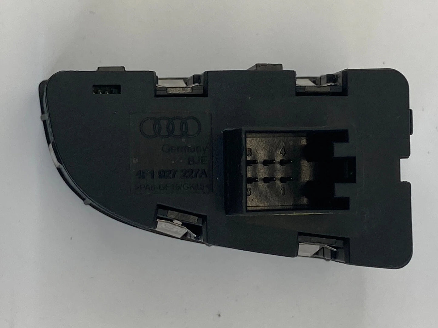 2005-2010 AUDI A6 QUATTRO GLOVE BOX DISPLAY POWER BUTTON SWITCH 4F1-927-227-A