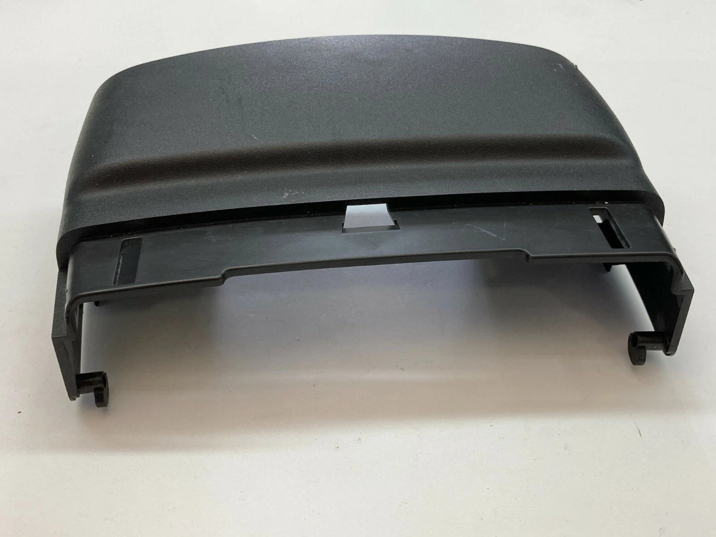 2013-2019 FORD TAURUS FLEX STEERING COLUMN UPPER COVER BEZEL TRIM DG133530AB OEM