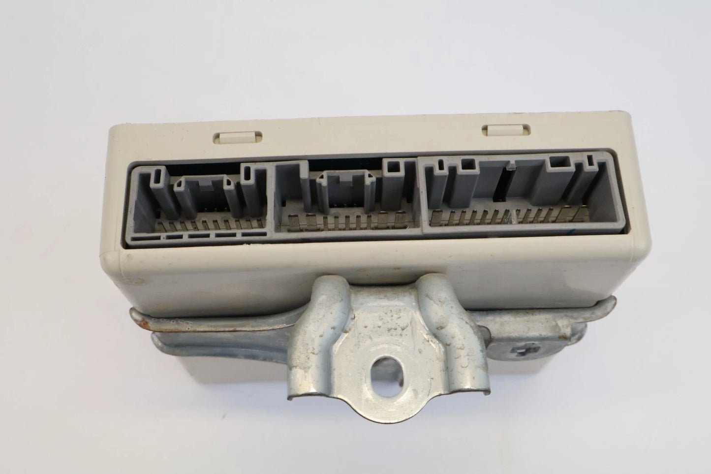 2004-2006 TOYOTA TUNDRA CREW BODY CONTROL MODULE BCM MULTIPLEX 89221-0C030 OEM