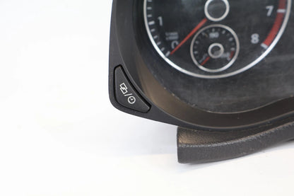 12-15 VOLKSWAGEN PASSAT DASH CLUSTER SPEEDOMETER GAUGES 561-920-960D 233K OEM