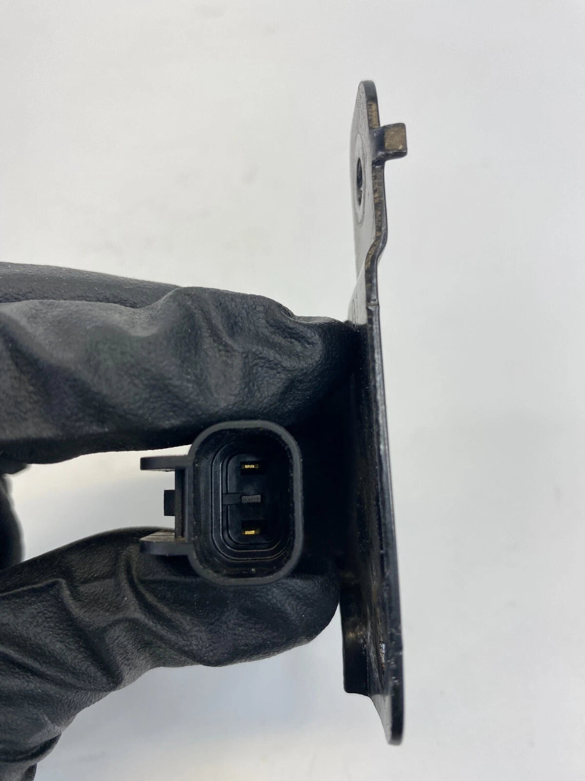 11 12 13 14 15 16 KIA OPTIMA FRONT HOOD ALARM SWITCH ASSEMBLY 93880-2T000 OEM