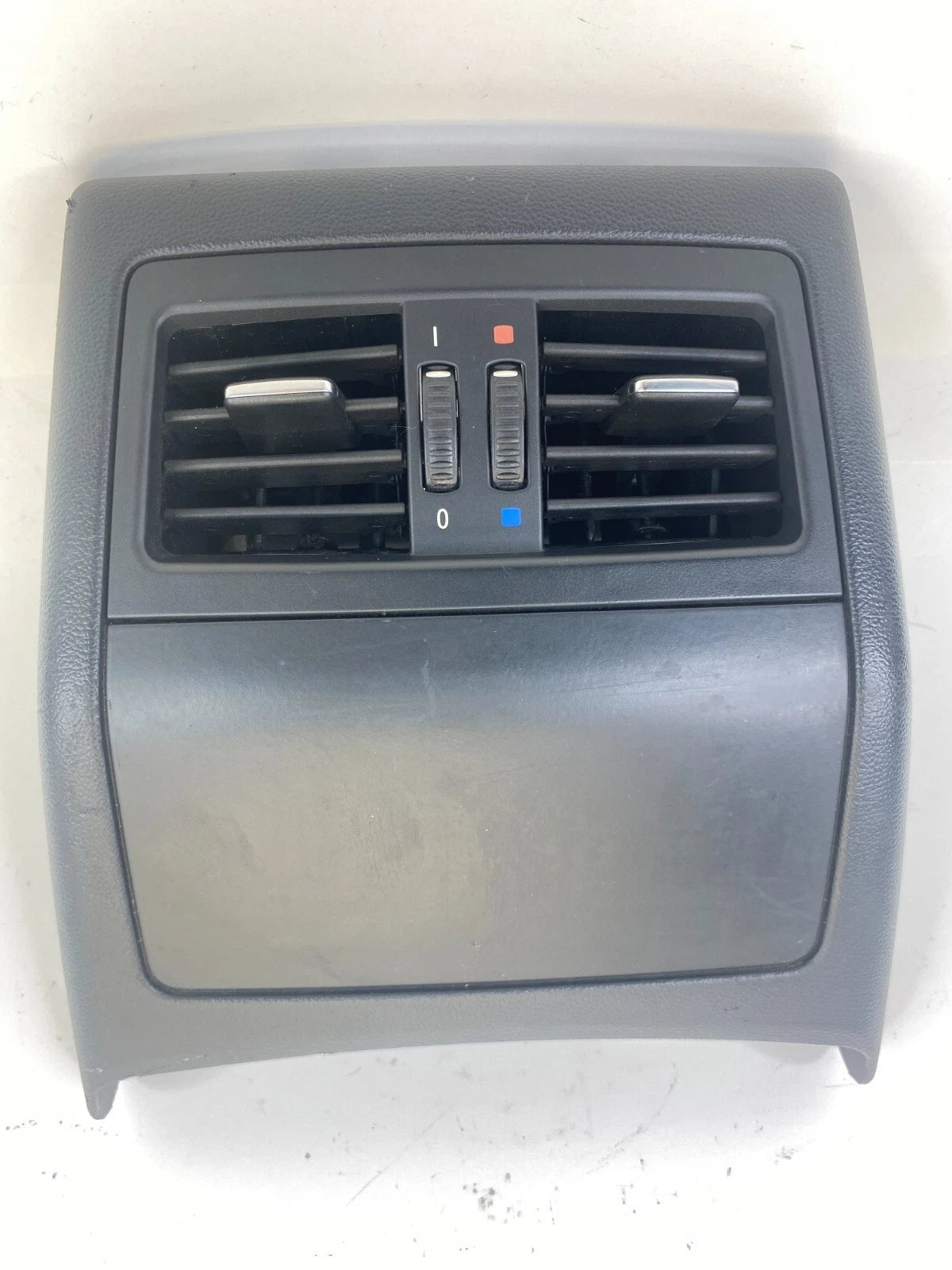 09-12 BMW 328I XDRIVE 07-12 328I REAR CENTER CONSOLE AIR VENT OUTLET 64226932023