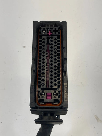 2012-2014 VOLKSWAGEN PASSAT ANTI-LOCK BRAKE PUMP MODULE CONNECTOR PLUG OEM