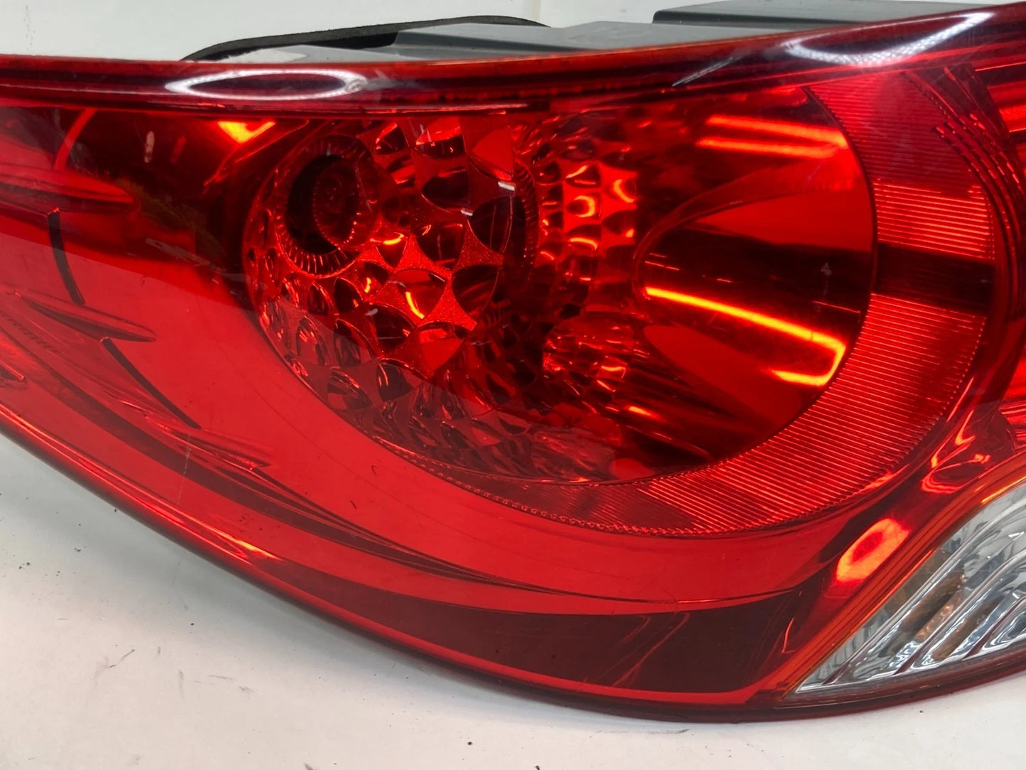 2012 2013 2014 Hyundai Accent SEDAN Left Driver Side Tail Light Taillight Lamp