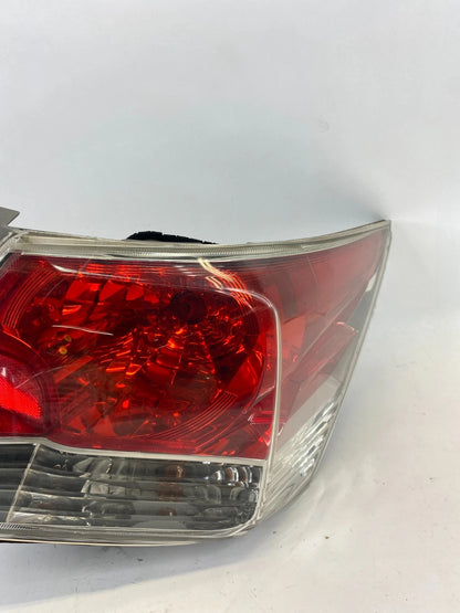 2008-2012 HONDA ACCORD SEDAN RIGHT PASSENGER OUTER TAIL LIGHT LAMP OEM