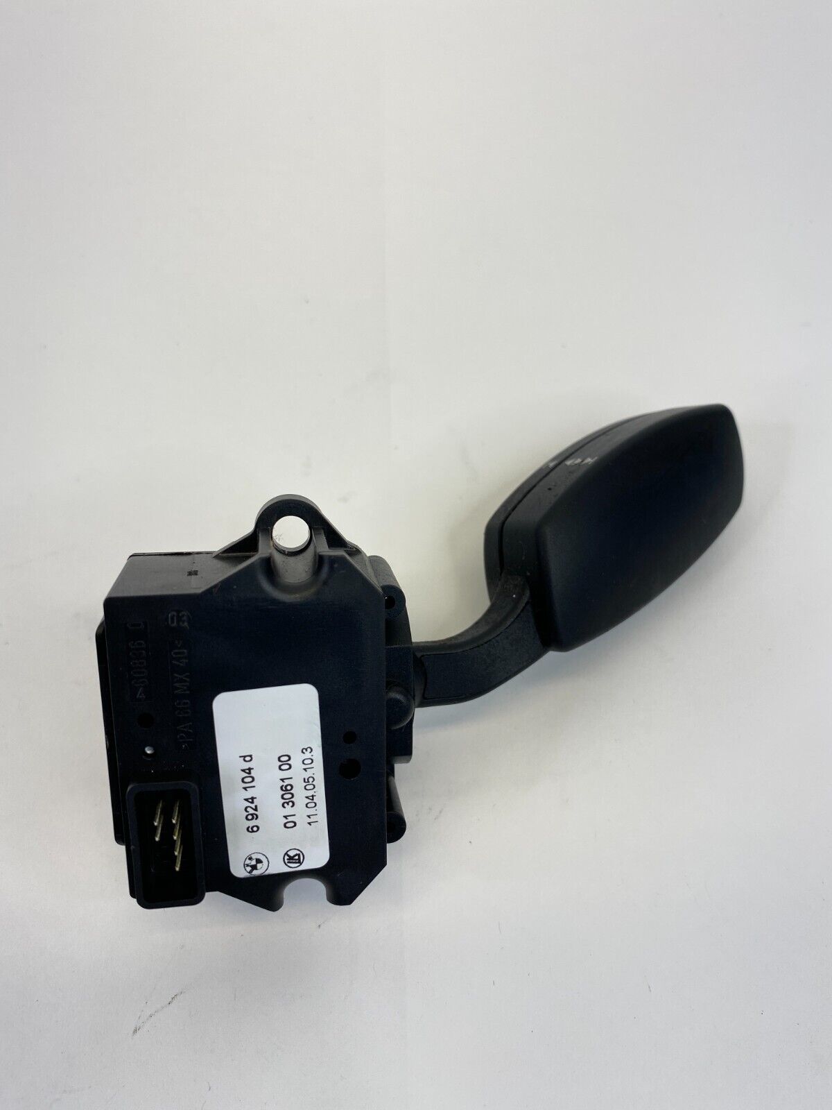 2004-2007 BMW 530i Steering Column Cruise Control Switch 6924104D OEM