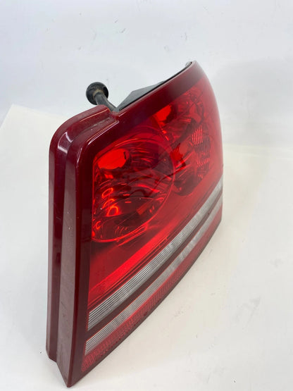 2008-2010 DODGE AVENGER SEDAN REAR TAIL LIGHT TAILLIGHT OUTER TAILLAMP LAMP OEM