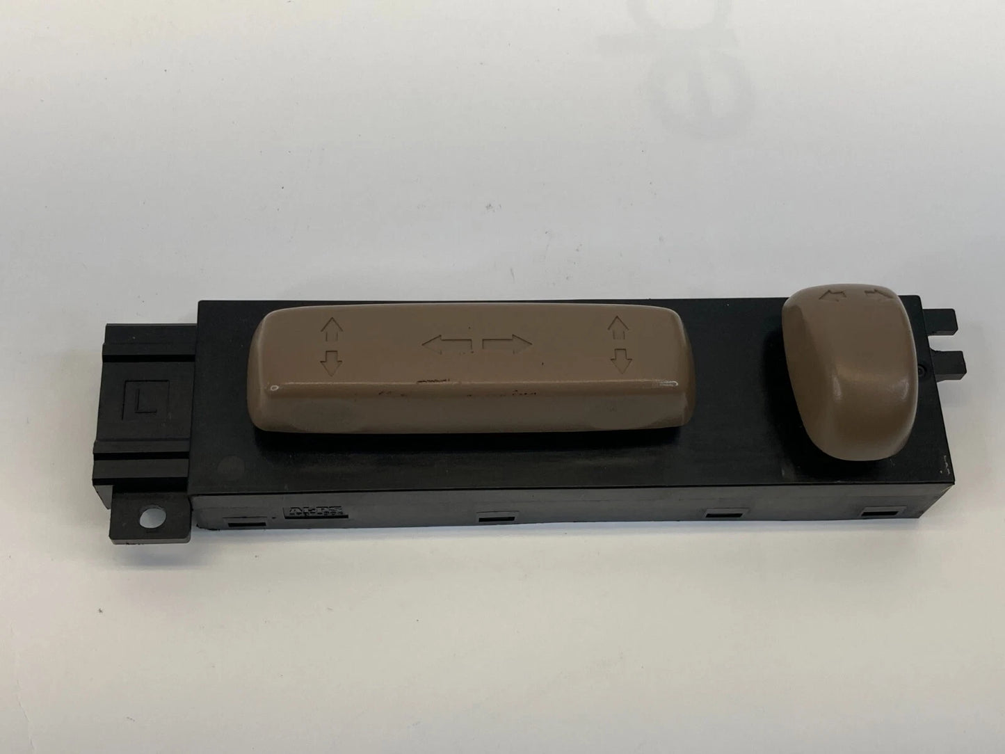 2004-2006 ACURA MDX LEFT DRIVER SIDE POWER SEAT ADJUST SWITCH 412603-SDB3-A700