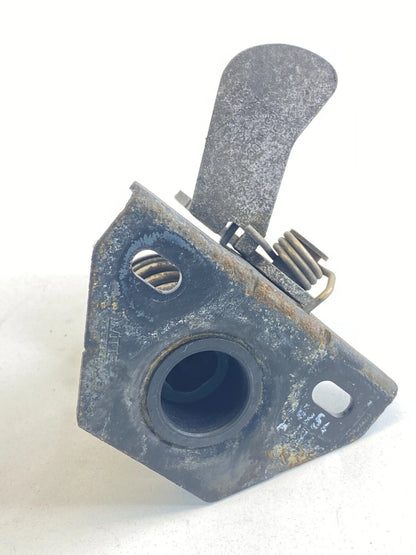 04 05 06 07 BMW 530I 525 HOOD BONNET SAFETY CATCH LATCH LOCK 5123-7034256 OEM