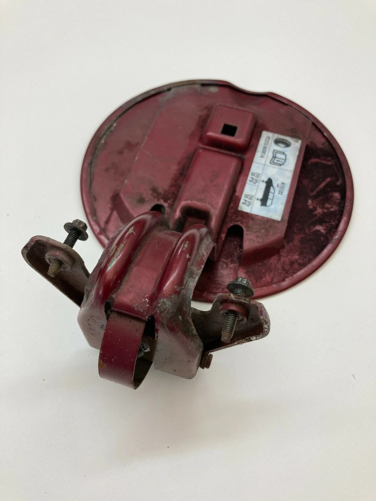 04-07 FORD FREESTAR FUEL FILLER GAS TANK DOOR LID COVER MATADOR RED METALLIC OEM
