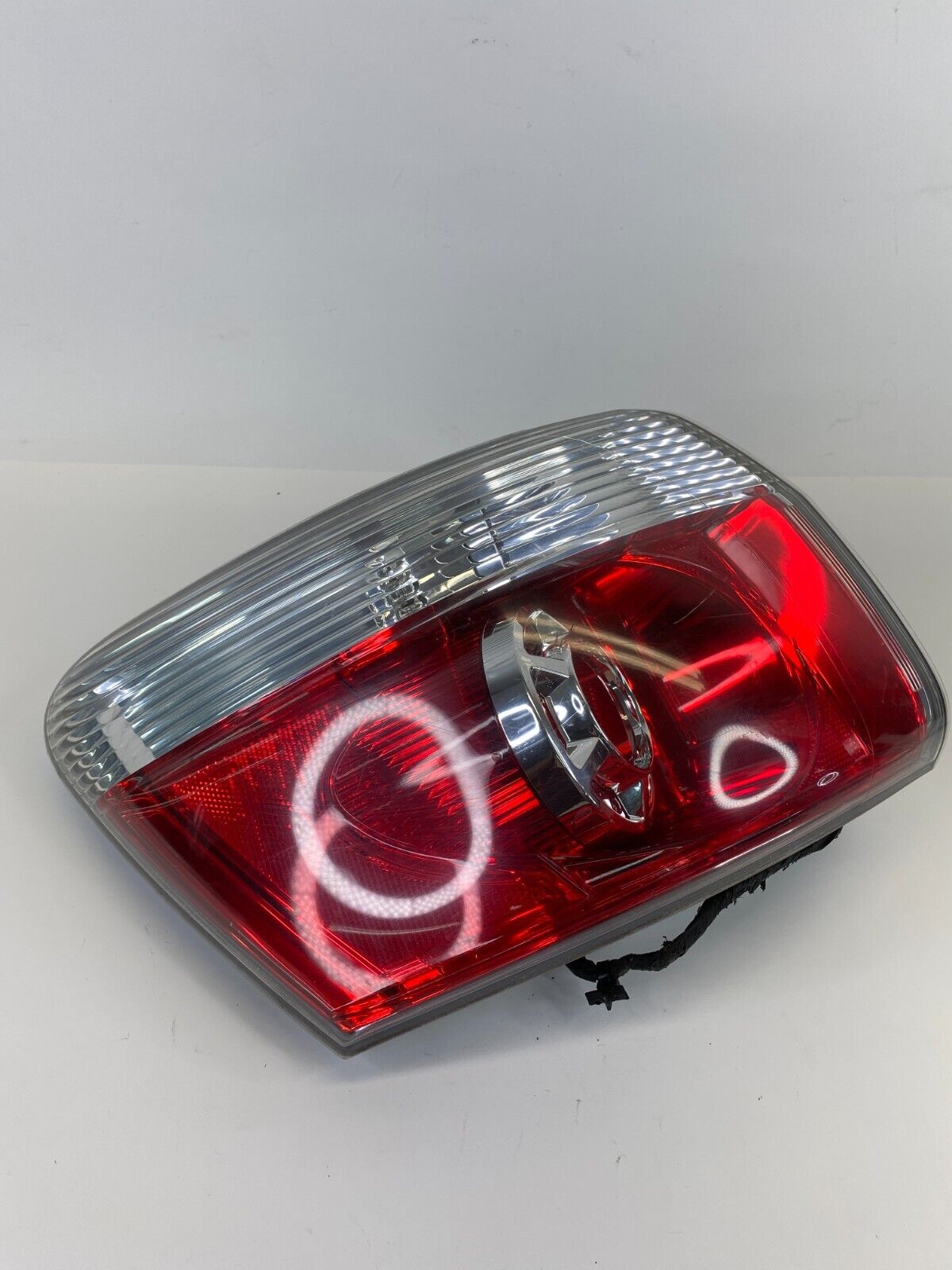 2007-2012 GMC Acadia Left Driver Side Tail Light Outer Taillight Lamp 20912757