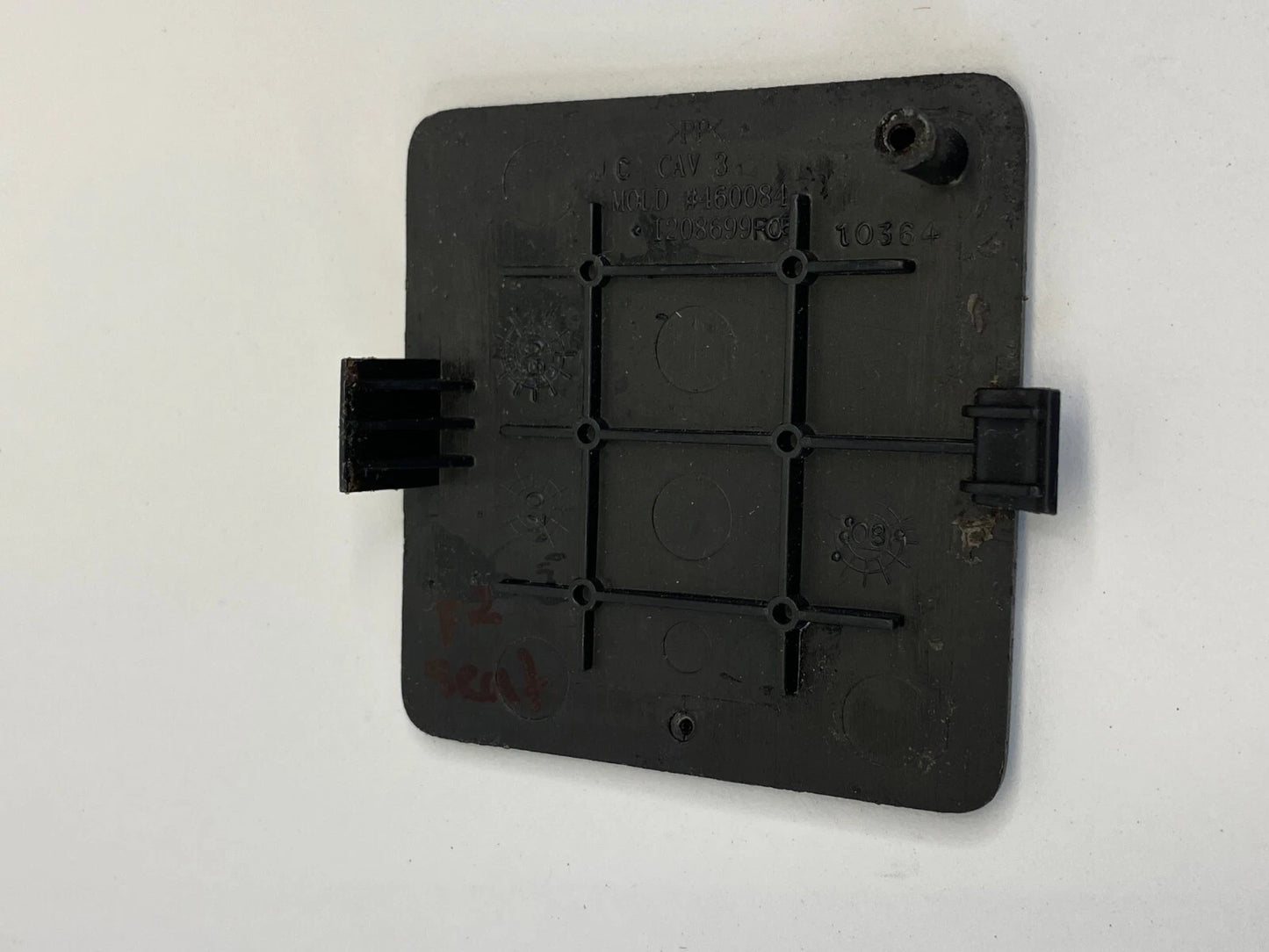 2009-2017 CHEVY TRAVERSE INTERIOR FLOOR SEAT BOLT COVER TRIM BEZEL BLACK