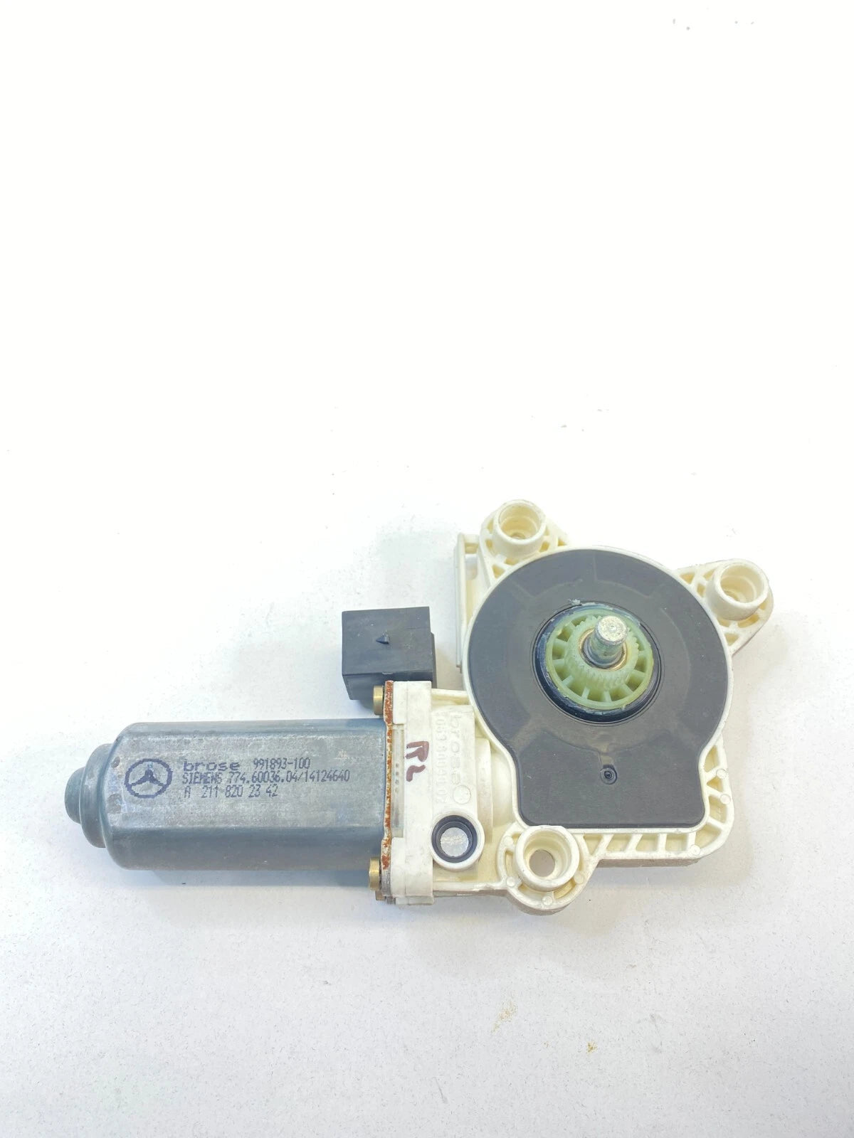 03-06 MERCEDES-BENZ E500 03-09 E320 REAR LEFT DOOR WINDOW MOTOR A2118202342 OEM