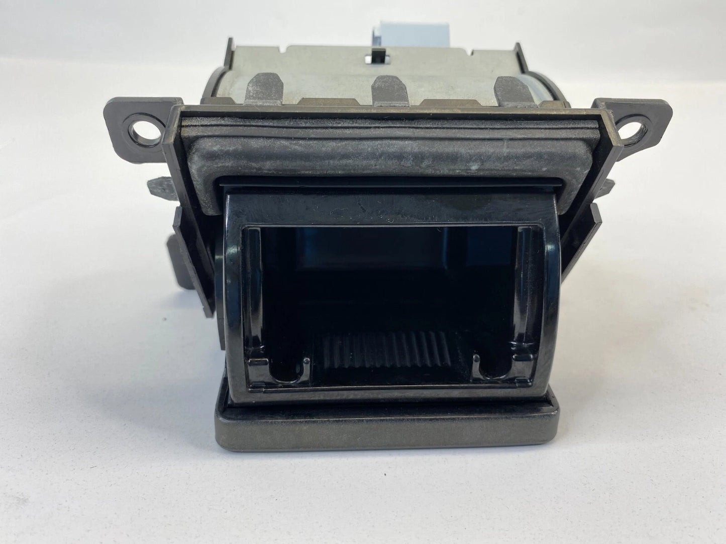 2001 2002 2003 INFINITI QX4 CENTER DASH CONSOLE ASHTRAY ASH TRAY 68800-4W300 OEM