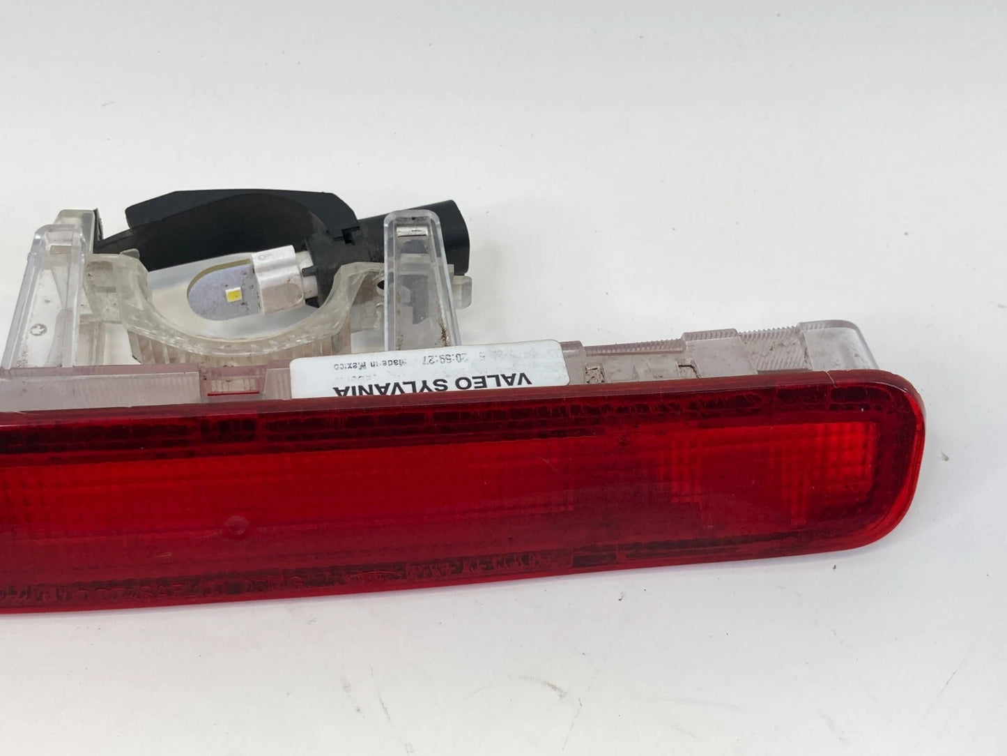 05-09 FORD MUSTANG CONVERTIBLE REAR HIGH THIRD 3RD BRAKE STOP LIGHT 4R3313A613A