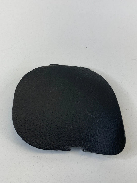 2005-2010 KIA SPORTAGE LEFT SIDE STEERING WHEEL PLASTIC LID COVER TRIM CAP OEM