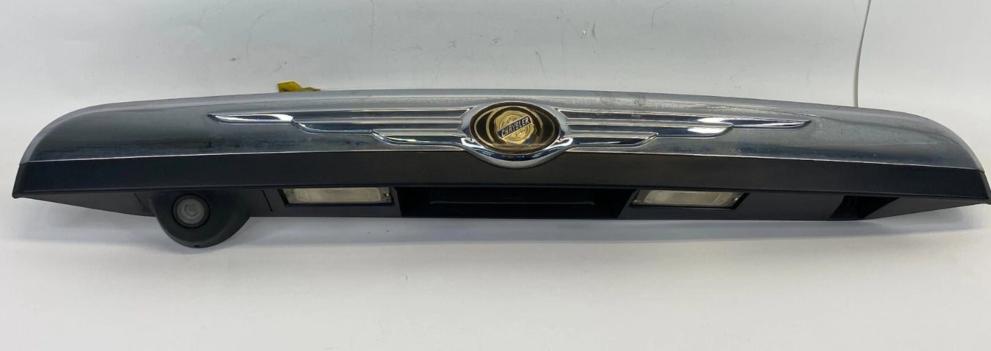 08-10 CHRYSLER TOWN & COUNTRY REAR LIFTGATE HANDLE MOLDING W/ CAMERA 05109538AC