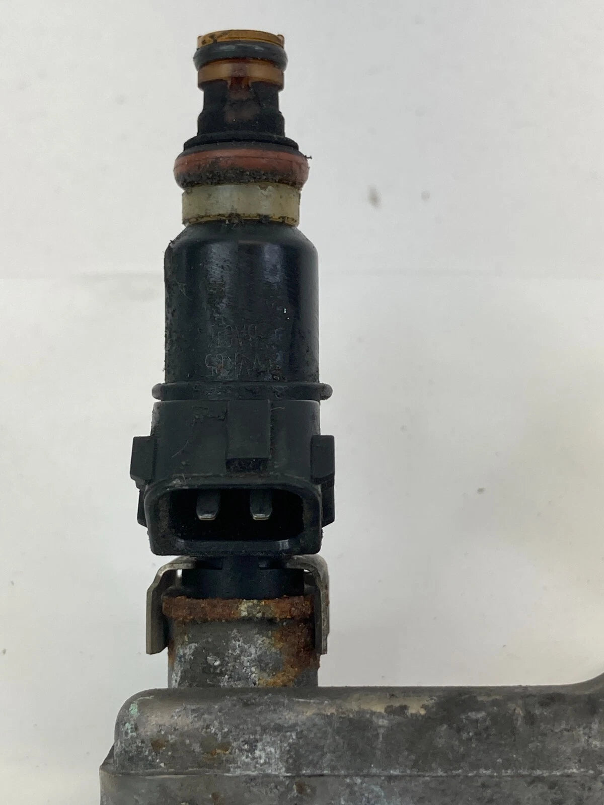 2003-2007 HONDA ACCORD 2.4L CYL AT ENGINE FUEL RAIL W/ FUEL INJECTORS SET 4 OEM