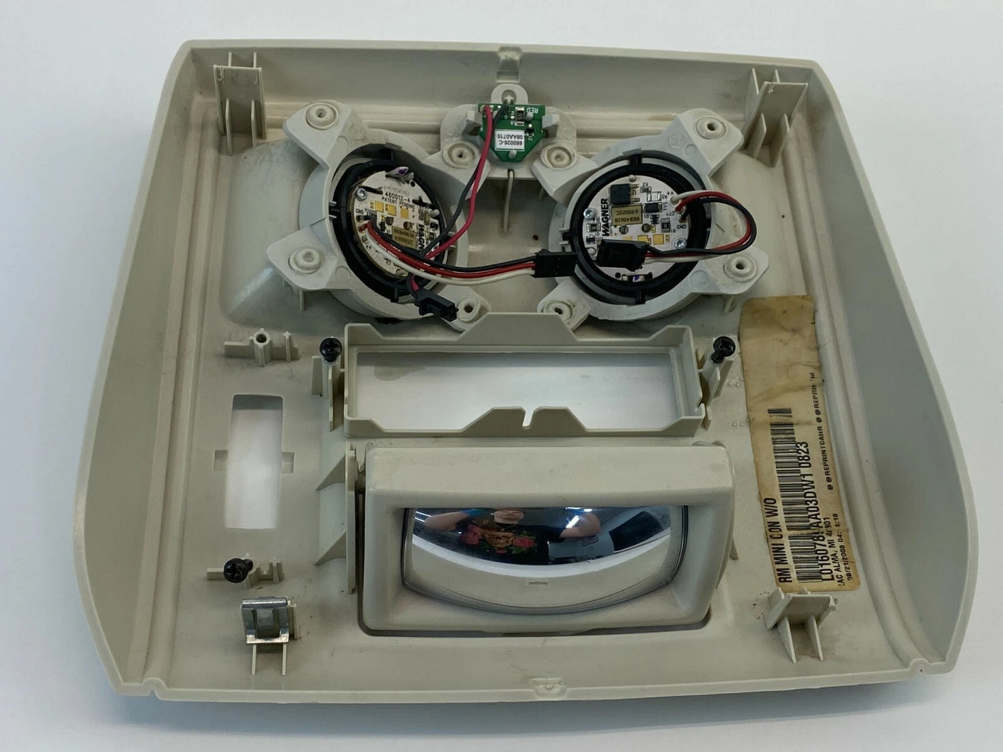 2009-2014 VOLKSWAGEN ROUTAN OVERHEAD CONSOLE DOME MAP LIGHT READING LAMP OEM