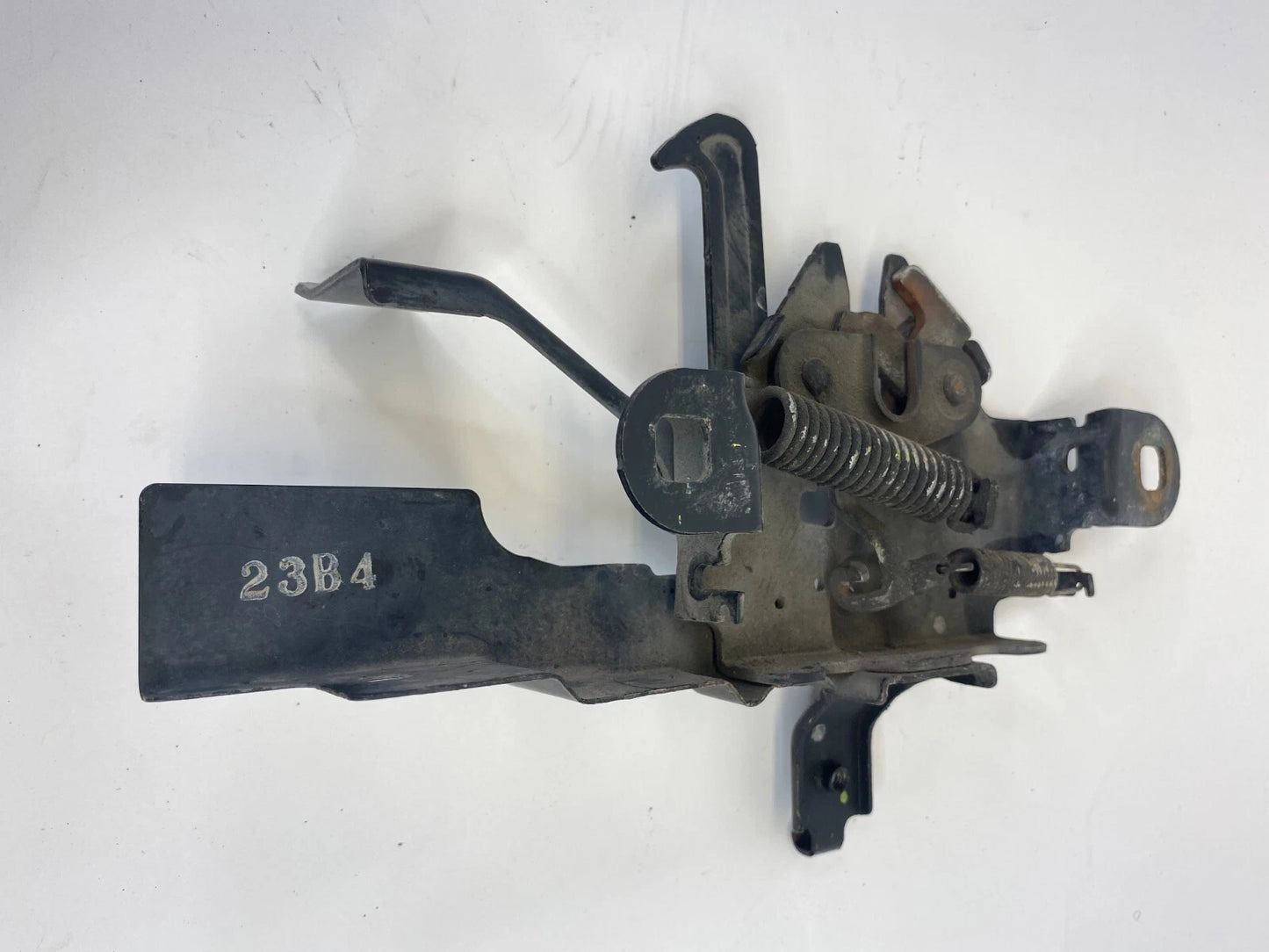 04 05 06 07 08 09 10 11 12 CHEVROLET COLORADO 3.5L HOOD LOCK LATCH ASSEMBLY OEM
