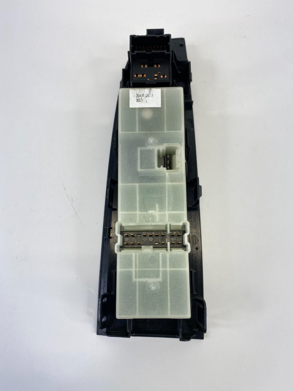 2007-2013 Nissan Altima Front Left Driver Master Door Window Switch 25401-JA01A