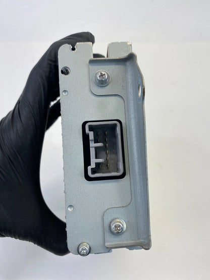 2008-2012 CHRYSLER TOWN & COUNTRY POWER INVERTER MODULE UNIT 05026408AB