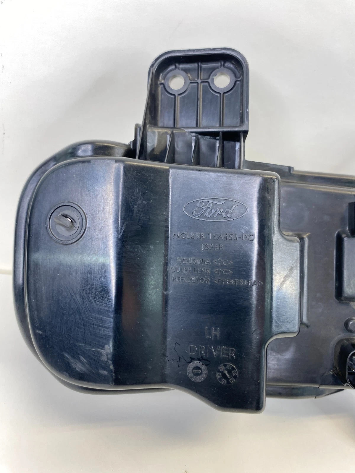 2018 2019 FORD EXPLORER POLICE INTERCEPTOR UTILITY LEFT DRIVER FOG LIGHT LAMP