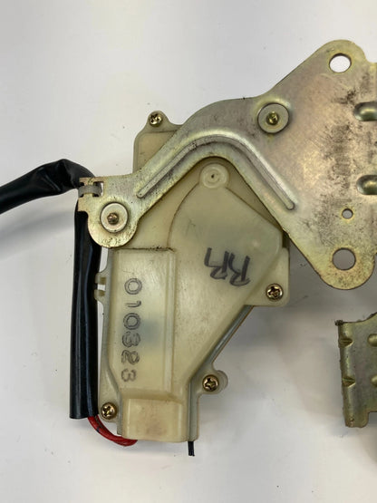 2000 2001 MAZDA MPV REAR RIGHT SIDE SLIDING MANUAL DOOR LOCK LATCH ACTUATOR OEM