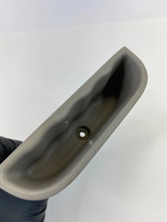 2003 2004 2005 SUZUKI XL-7 FRONT RIGHT PASSENGER SIDE DOOR PULL POCKET HANDLE