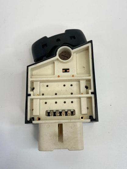 2004-2010 TOYOTA SIENNA INTERIOR DOME LIGHT LAMP CONTROL SWITCH 191502 OEM