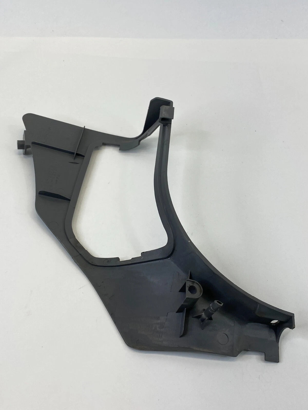 2004 2005 2006 MAZDA MPV FLOOR LEFT DRIVER SIDE COWL KICK PANEL LC62-68-390 OEM