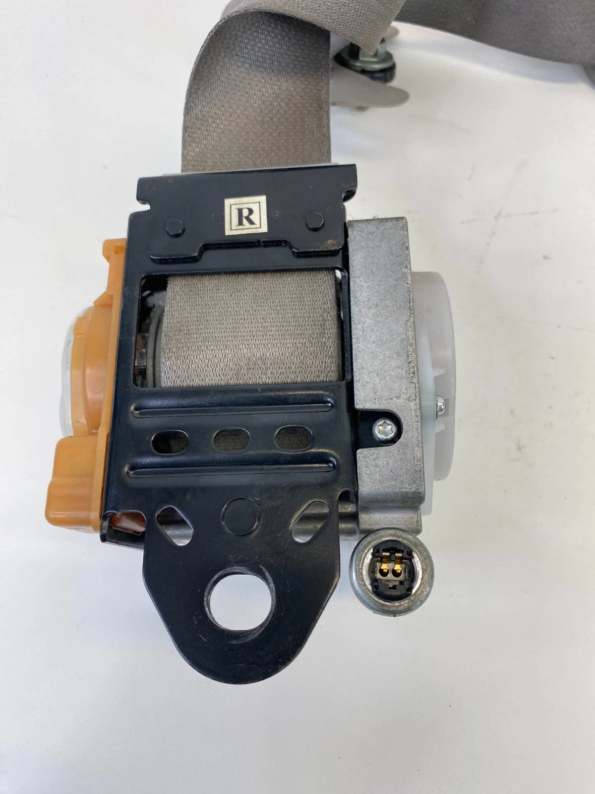 2006-2010 KIA OPTIMA FR RIGHT SIDE SEAT LAP & SHOULDER BELT RETRACTOR 88820-2G50