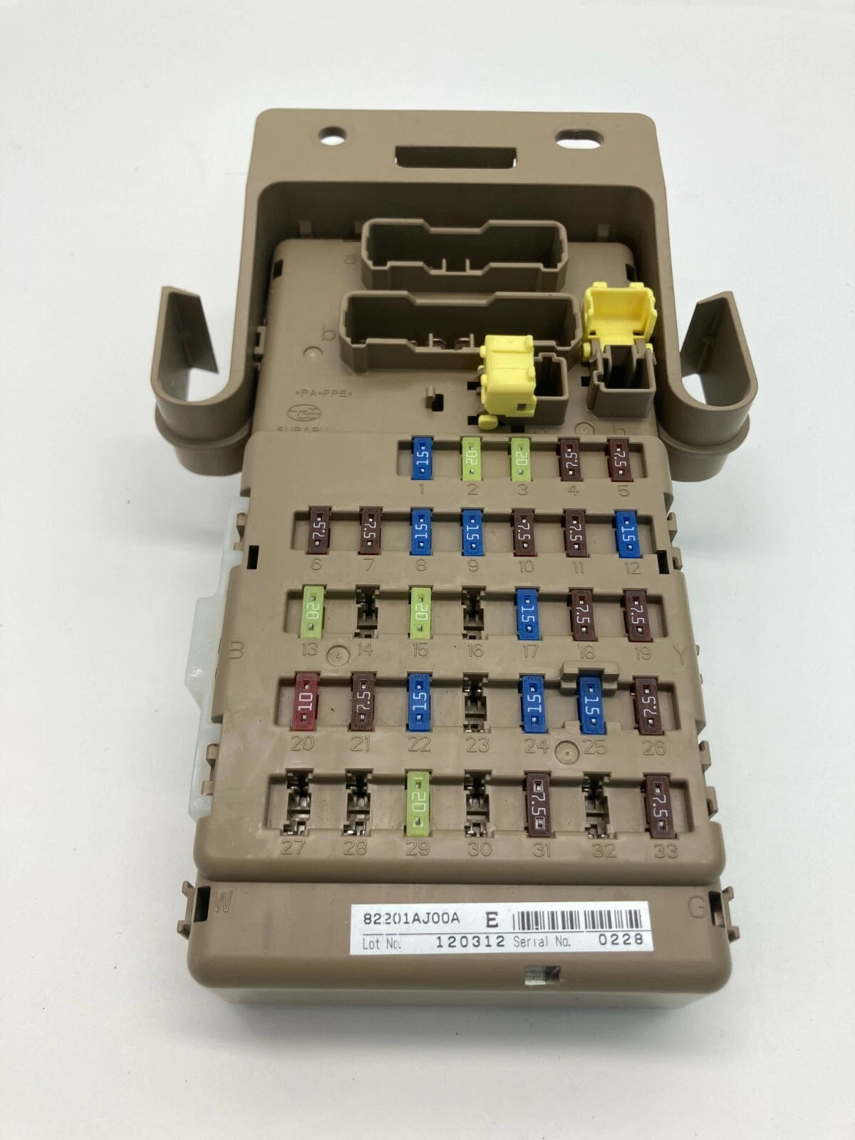 2010-2012 SUBARU OUTBACK 2.5L H4 UNDER DASH FUSE BOX RELAY JUNCTION BOX ASSEMBLY